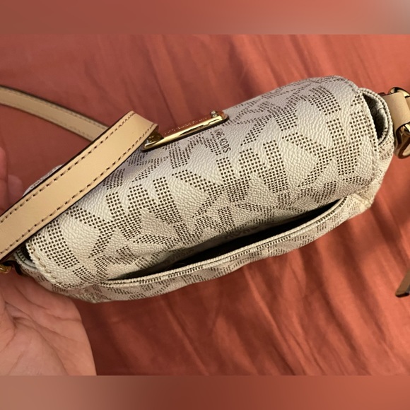 Michael Kors Satchel - Picture 7 of 7